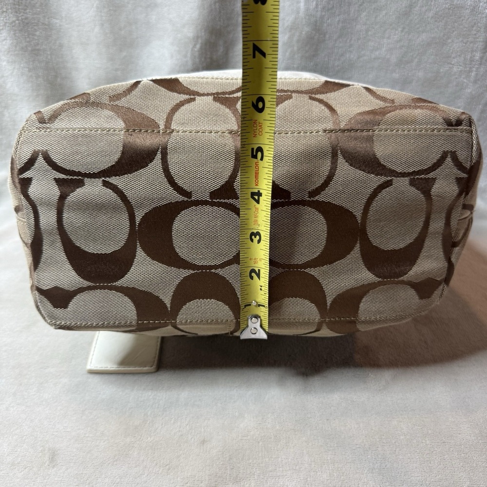Coach Tote Bag Beige White Signature 10125 Beautiful Canvas with Keychains - Picture 8 of 9